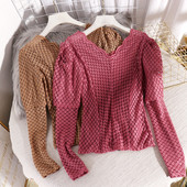 Šiuolaikinė moteriška palaidinė pūstomis rankovėmis ir V formos iškirpte