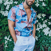 Cămașă modernă pentru bărbați cu nasturi și mâneci scurte în albastru