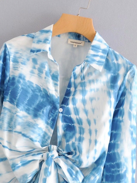 Laisvalaikio moteriška suknelė klasikine apykakle ir ilgomis rankovėmis