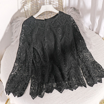 Stiilne pitsist naiste pluus lai mudel ovaalse kaelusega ja pikkade varrukatega