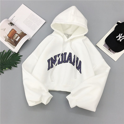 Alkalmi női blúz kapucnival, felirattal