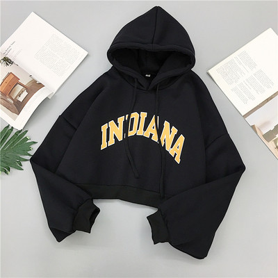 Alkalmi női blúz kapucnival, felirattal