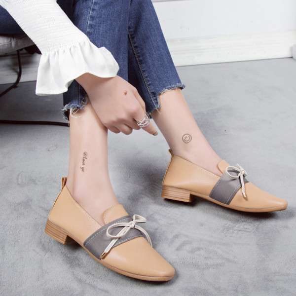 Moderni sieviešu apavi no eko ādas ar lentīti