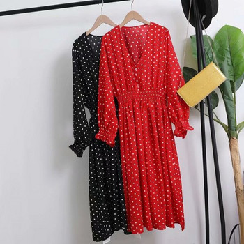 Lezser női pöttyös ruha hosszú ujjal és mély nyakkivágással