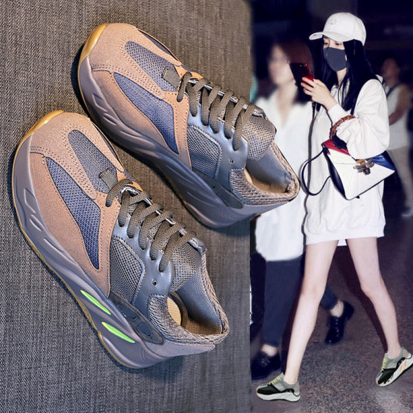 Stilīgas sieviešu kedas ar augstām krāsainām zolēm