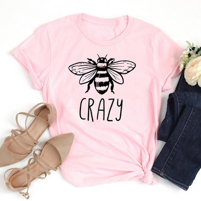 Sieviešu t-krekls ar aplikāciju un īsām piedurknēm