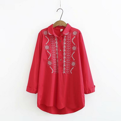 Neformāls sieviešu plats krekls ar garām piedurknēm un izšuvumiem