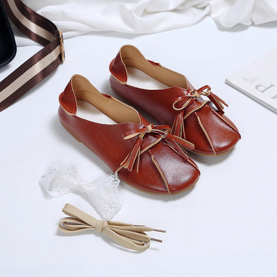 Jauns ikdienas eko-ādas mokasīnu modelis ar mežģīnēm