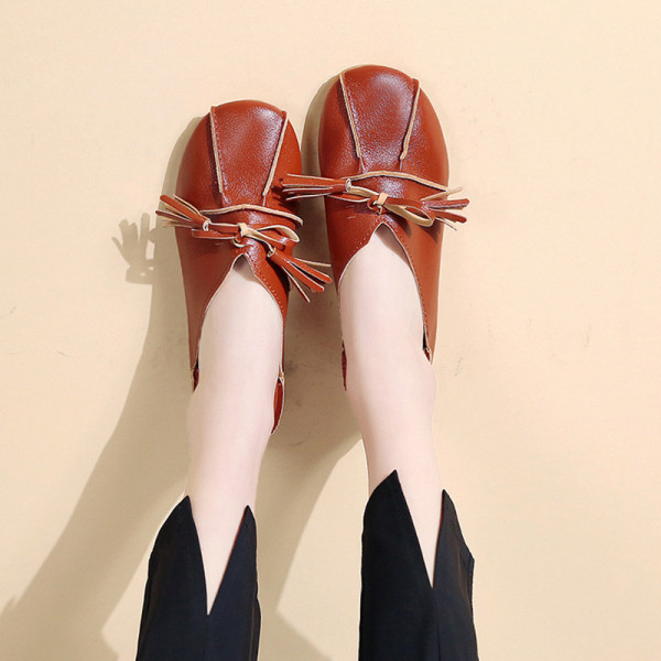 Jauns ikdienas eko-ādas mokasīnu modelis ar mežģīnēm