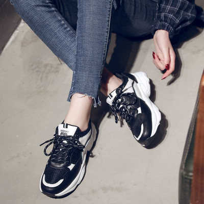 Pavasara sieviešu kedas ar augstām zolēm un šņorēm