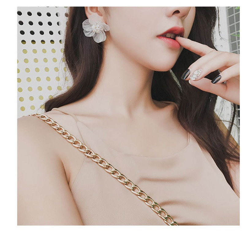 Virág alakú női fülbevaló