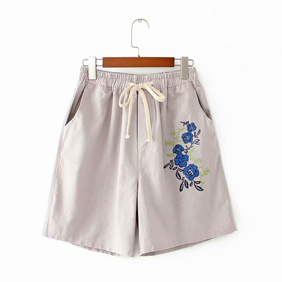 Alkalmi női rövidnadrág magas derékkal és hímzéssel