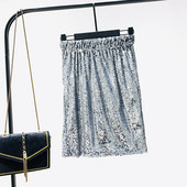 Naujo modelio moteriškas trumpas sijonas su blizgučiais