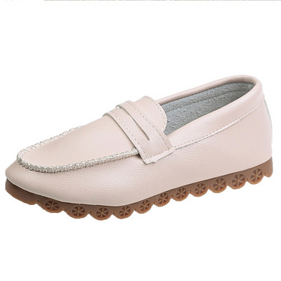 Sieviešu ikdienas mokasīni no mākslīgās ādas ar plakanu zoli