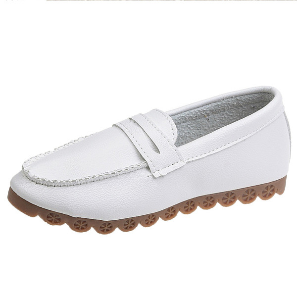 Sieviešu ikdienas mokasīni no mākslīgās ādas ar plakanu zoli