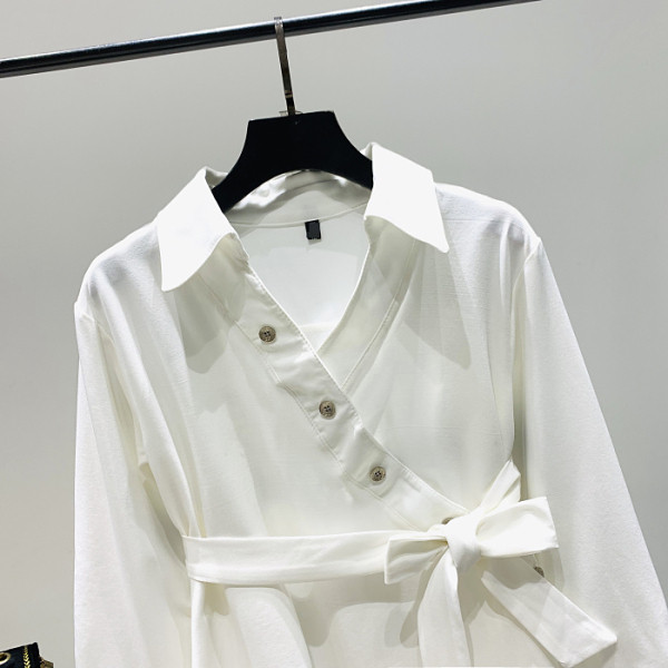 Jauna modeļa sieviešu krekls ar špica kakla izgriezumu un lentīti