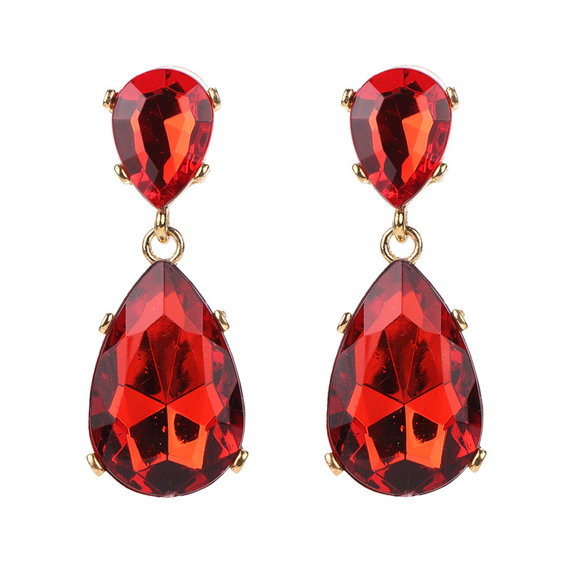Elegantsed suurte kividega naiste kõrvarõngad