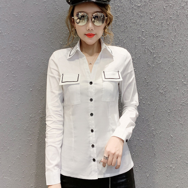 Cămașă elegantă de damă cu nasturi și guler clasic
