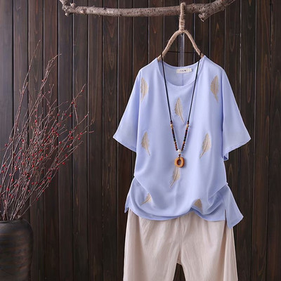 Lezser, széles női póló rövid ujjal és ovális nyakkivágással