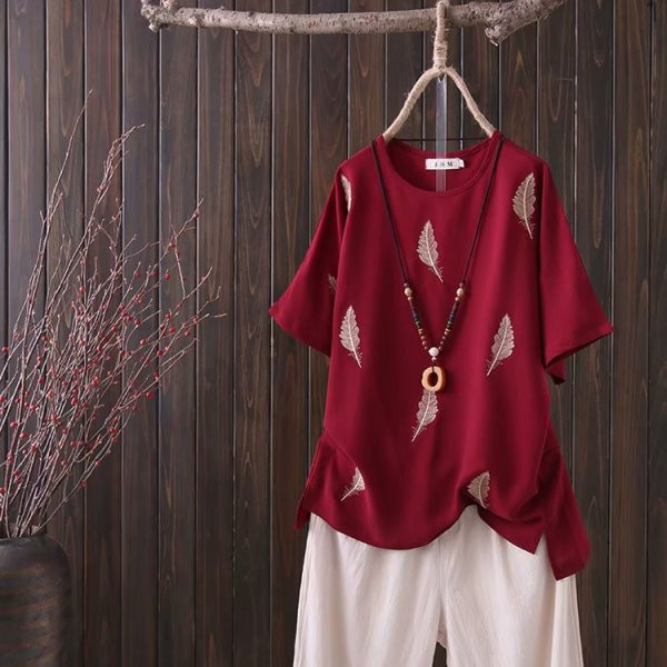 Lezser, széles női póló rövid ujjal és ovális nyakkivágással