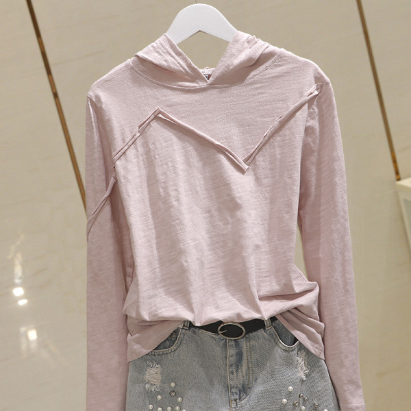 Laisva moteriška palaidinė su gobtuvu – platus modelis