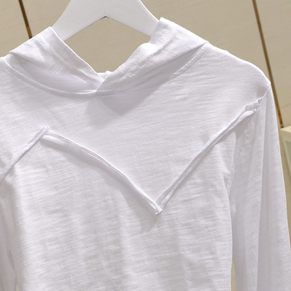 Laisva moteriška palaidinė su gobtuvu – platus modelis