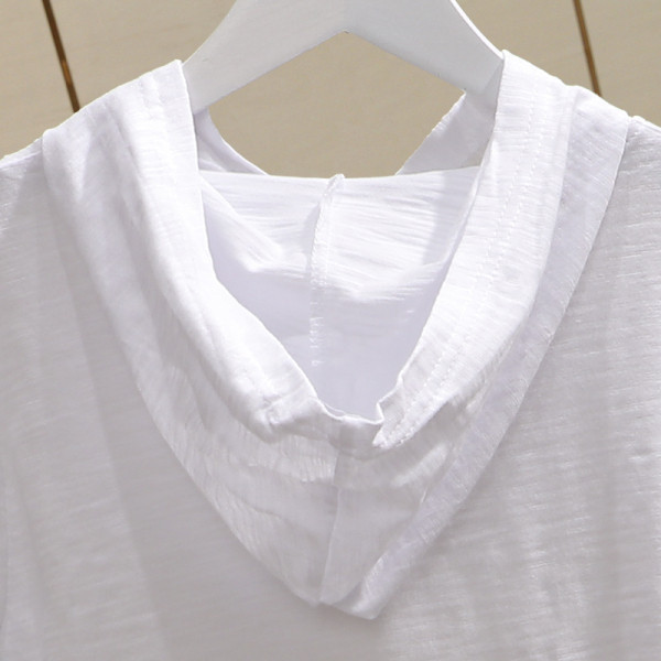 Laisva moteriška palaidinė su gobtuvu – platus modelis