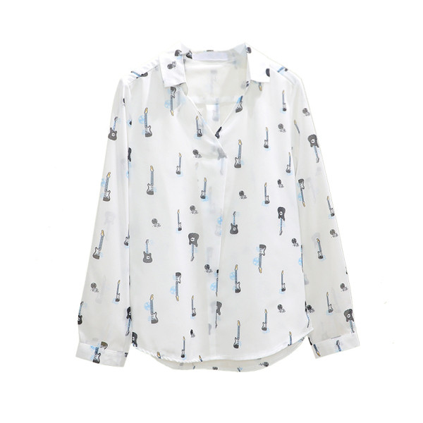 Stílusos női ing spitz nyakkivágással és színes applikációkkal