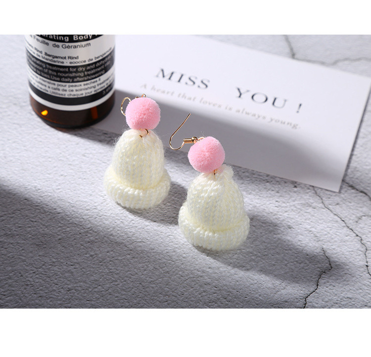 Cercei de dama in forma de palarie de iarna