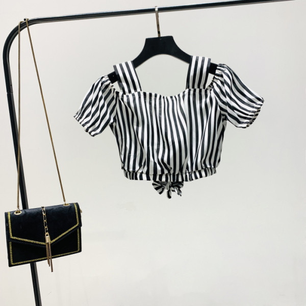 Új modell rövid női csíkos blúz csupasz váll