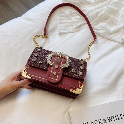 Geanta dama cu decor cu pietre si prindere metalica