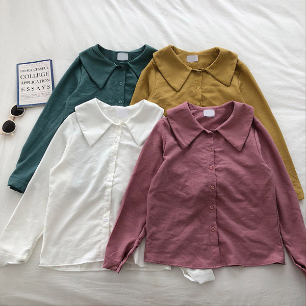 Retro stílusú női ing gombokkal és hosszú ujjal