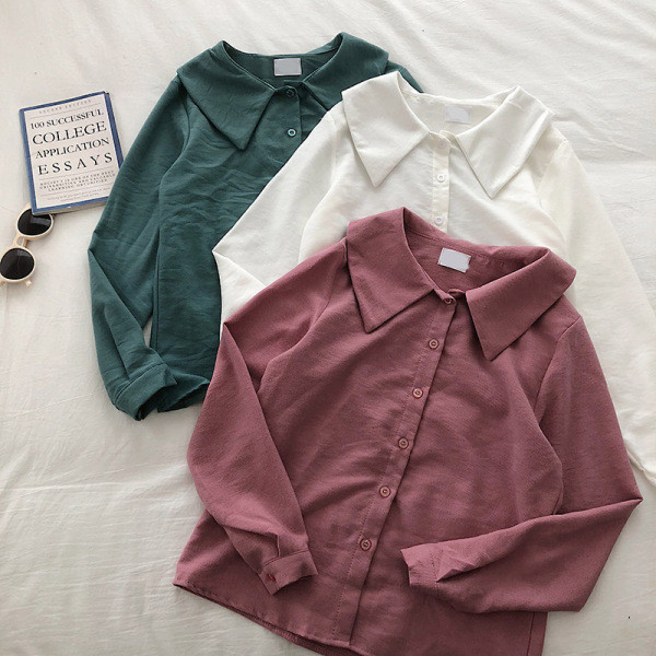 Retro stílusú női ing gombokkal és hosszú ujjal