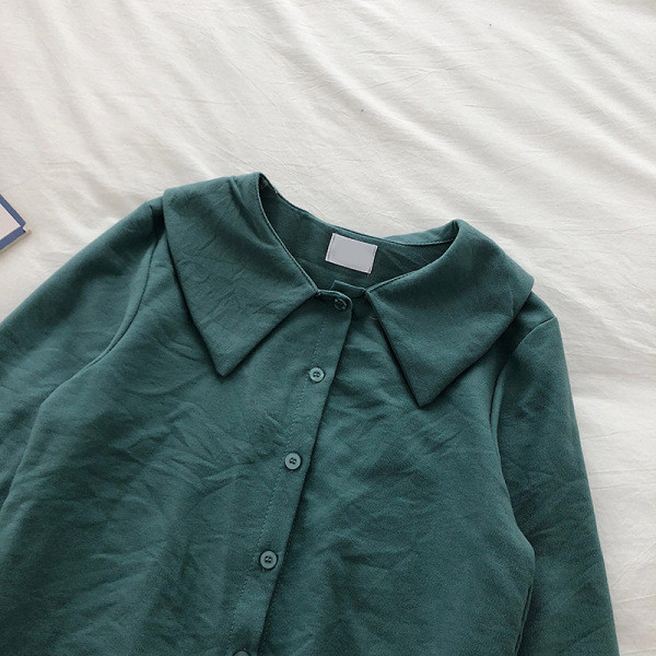 Retro stílusú női ing gombokkal és hosszú ujjal