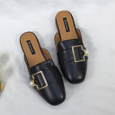 Jauns sieviešu ādas čību modelis ar sprādzi un rotājumu - pērle