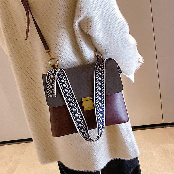 Moderna sieviešu soma no eko ādas ar metāla aizdari