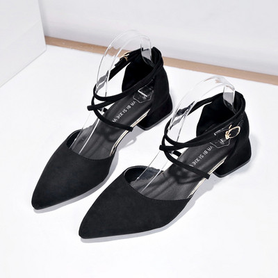 Jauna modeļa sieviešu sandales no eko zamšādas smaila modeļa ar zemu biezu papēdi