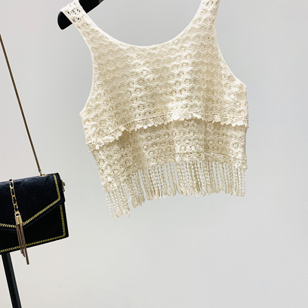 Jauna modeļa sieviešu īsa topa ar bārkstīm un platām lencēm