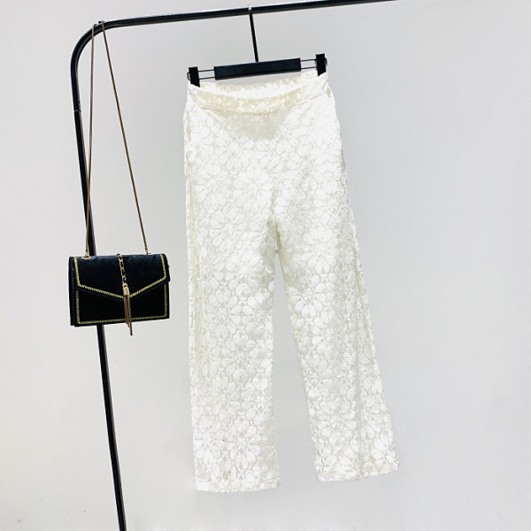 Naujo modelio moteriškos nėriniuotos kelnės - tiesaus modelio