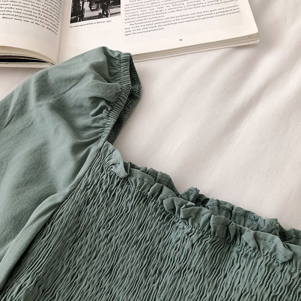 Bluză de damă modernă cu decolteu pătrat și mâneci largi