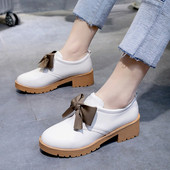 Sieviešu ikdienas apavi no eko ādas ar tekstila lentīti