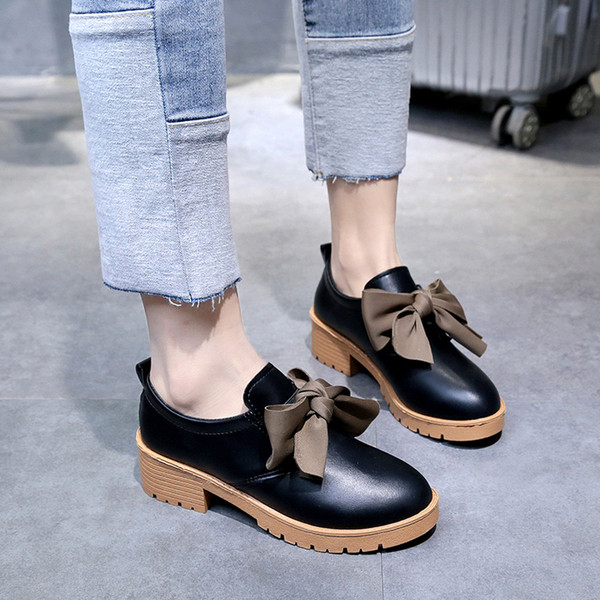 Sieviešu ikdienas apavi no eko ādas ar tekstila lentīti