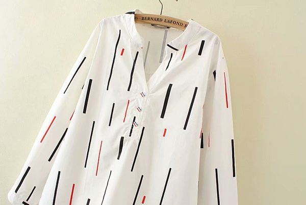 Ikdienas sieviešu krekls ar garām piedurknēm un pogām