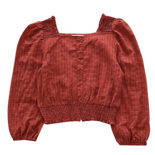 Ikdienas sieviešu krekls ar pogām un kvadrātveida kakla izgriezumu