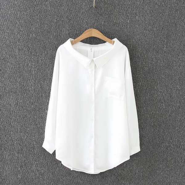 Modern női ing sima modell ovális nyakkivágással és zsebbel