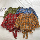 Retro stiliaus languoti moteriški marškiniai su raišteliais ir špicine iškirpte