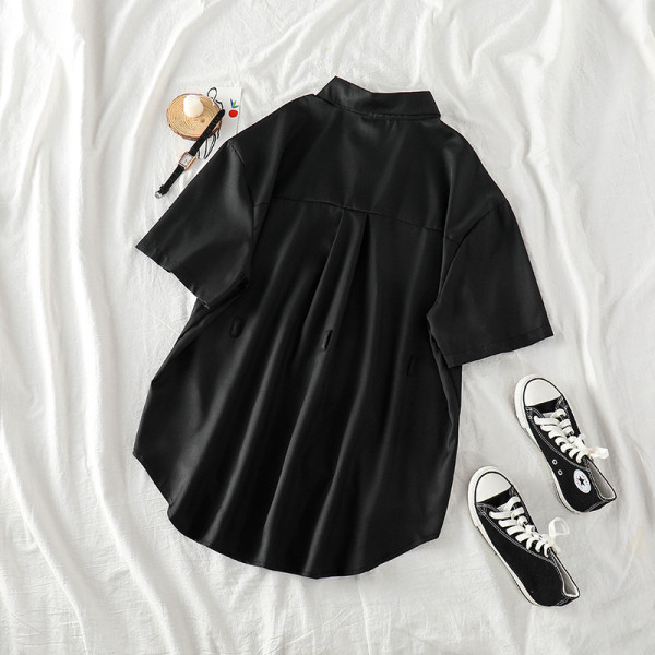 Garš melns sieviešu krekls ar īsām piedurknēm un jostiņu ar noņemamu maku