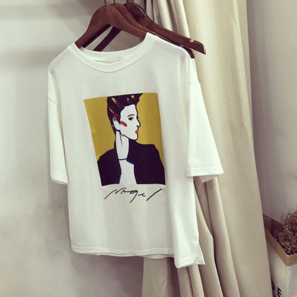 Sieviešu moderns t-krekls ar apdruku un 7/8 piedurknēm