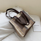 Ikdienas rokassomiņa ar īsu rokturi