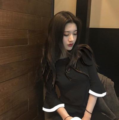 Sieviešu ikdienas blūze ar izšuvumu un 3/4 piedurknēm